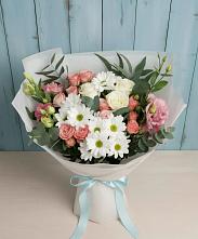 Букет цветов из:  Розы, Лизиантусы и Хризантемы #REPLACE_PRED# Кушве