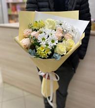 Букет цветов из:  Альстромерии, Розы и Хризантемы в Кушве