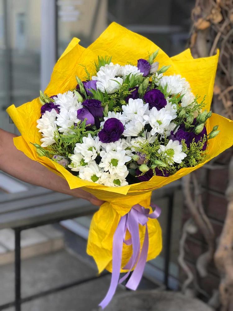Букет цветов из: Ирисы, Хризантемы и Ромашки в Кушве