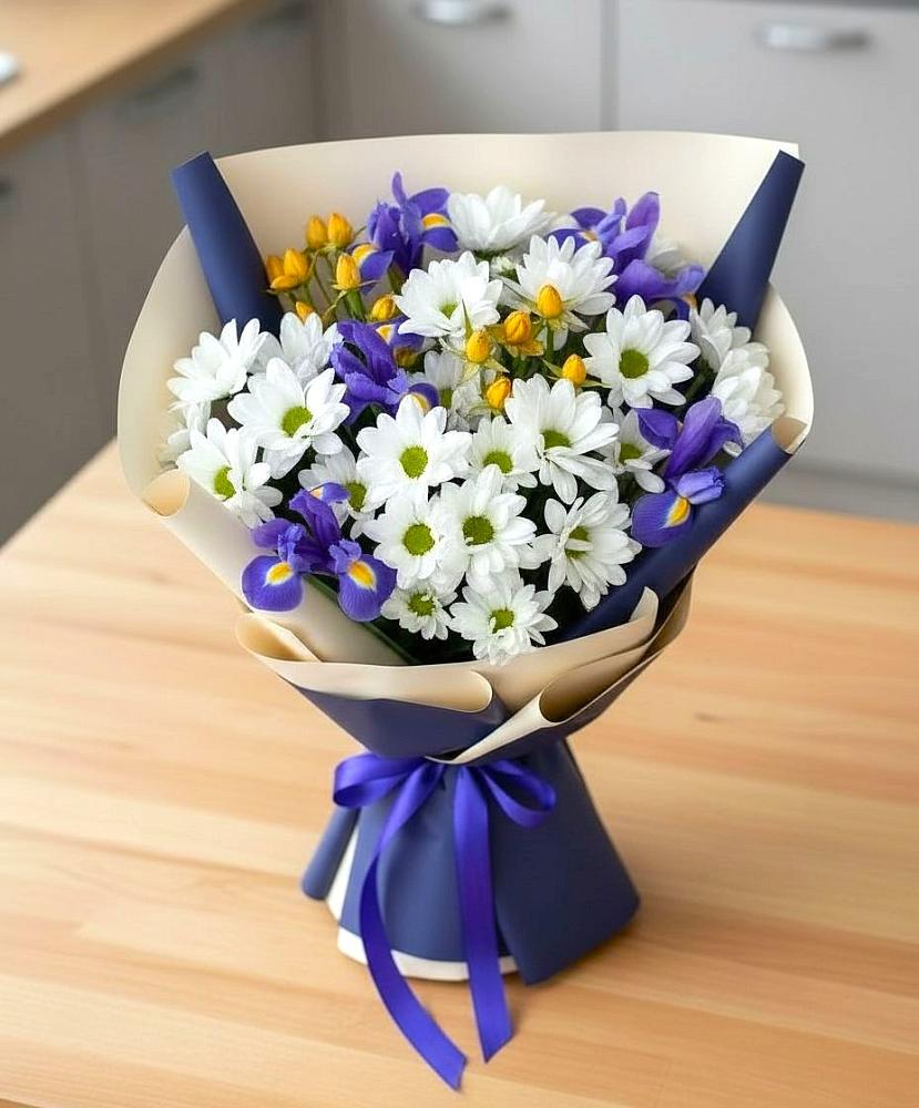 Букет цветов из: Розы, Ирисы и Хризантемы в Кушве