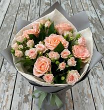 Букет цветов из:  Розы #REPLACE_PRED# Кушве